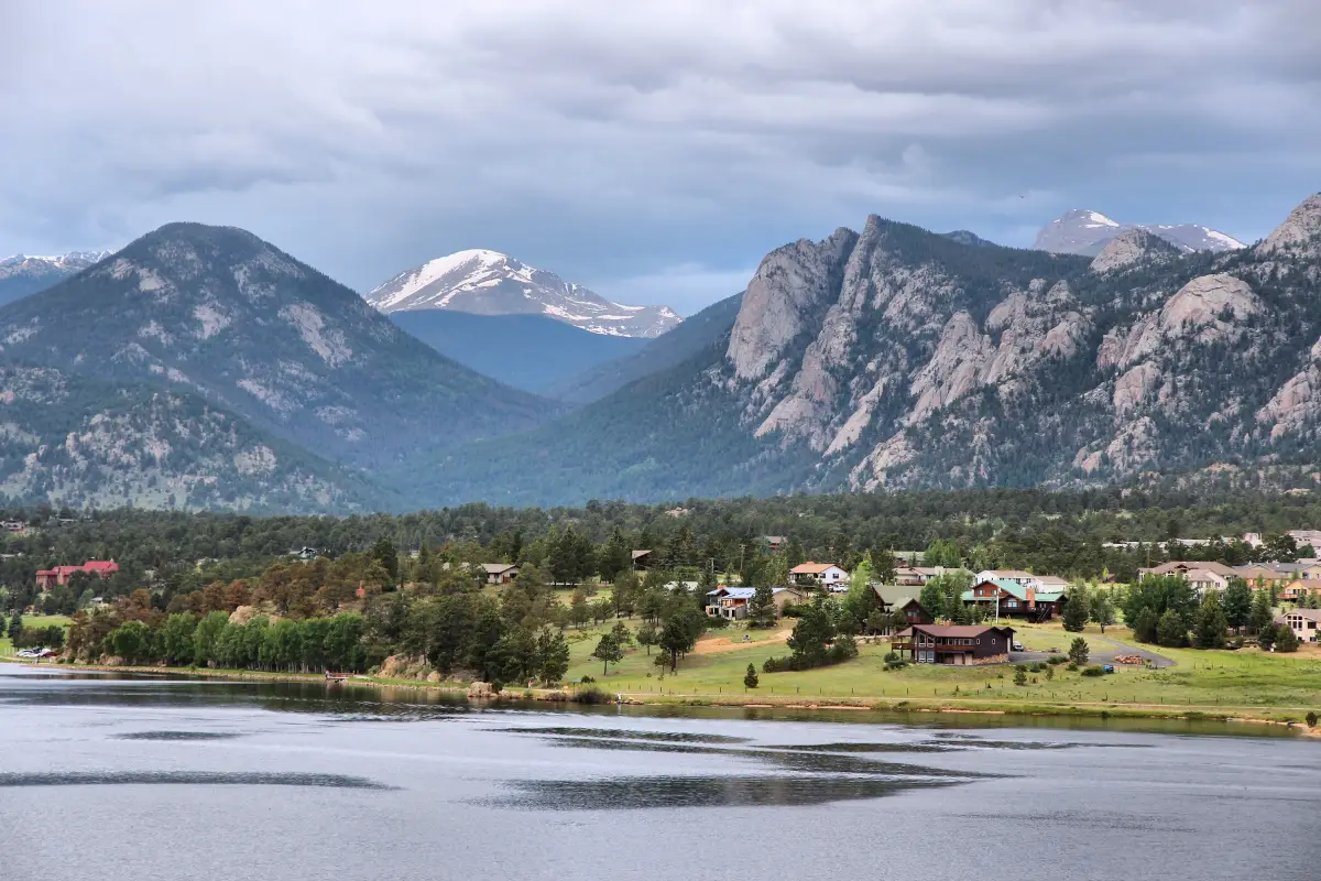 Vacation Rental Success in Estes Park: Proven Strategies for Boosting Bookings and Guest Satisfaction